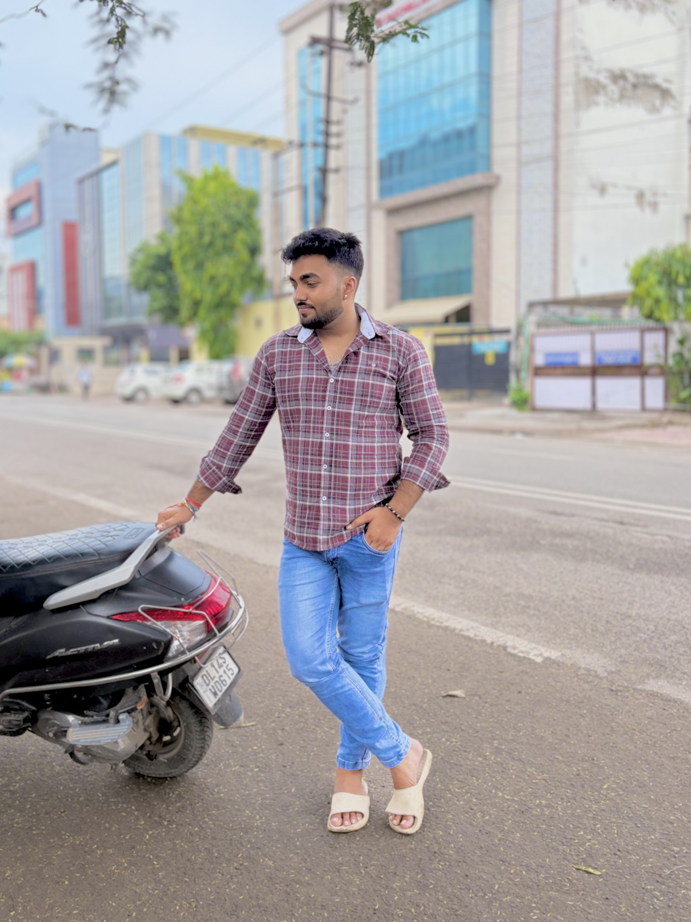 Rohit kumar Singh companion profile